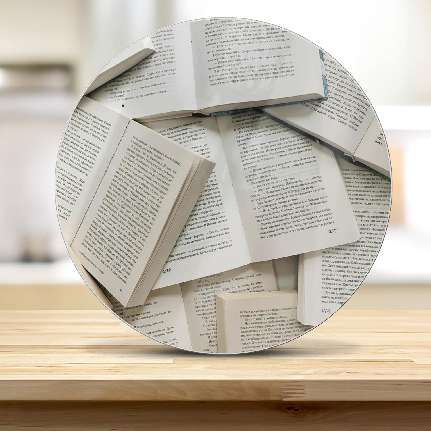 Snijplank Rond - Gehard Glas - Stapel met Boeken