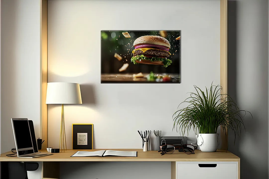 Kurkborden op canvas met hamburger zwevend met ingrediënten – formaat 140 × 100 cm