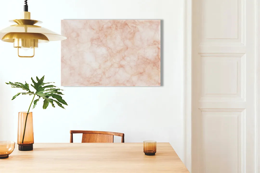 Kurkborden op canvas met roze marmerstructuur – formaat 100 × 70 cm
