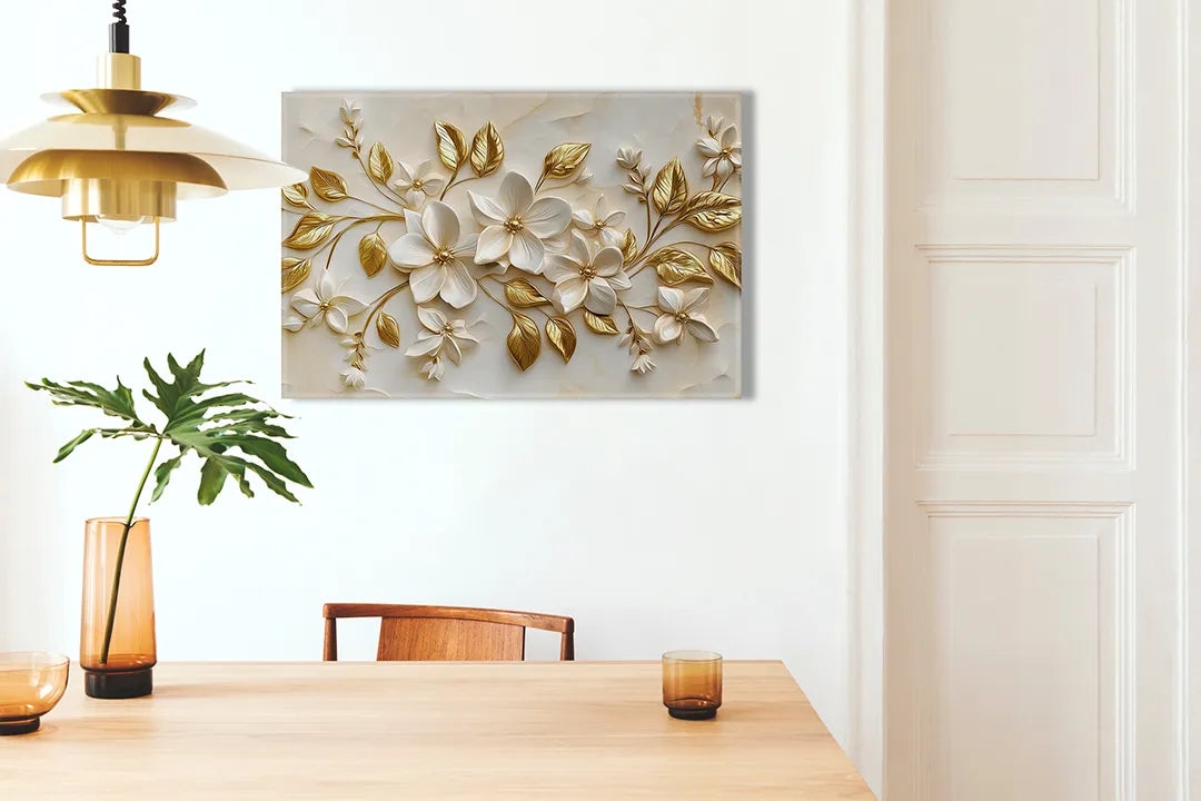 Kurkborden op canvas met witte bloemen met gouden bladeren – formaat 100 × 70 cm