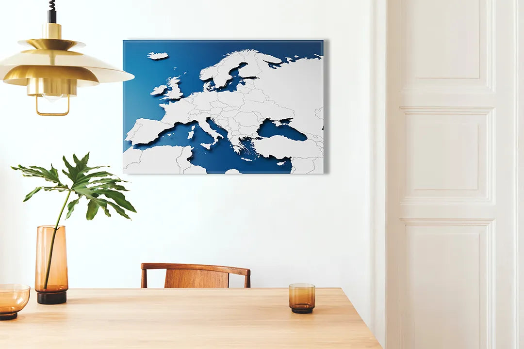 Kurkborden op canvas met blauwe kaart van europa – formaat 100 × 70 cm