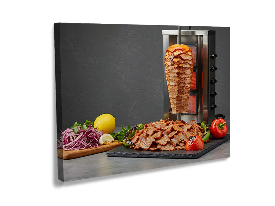 Kurkborden op canvas met shoarma schotel op donkere achtergrond – formaat 120 × 80 cm