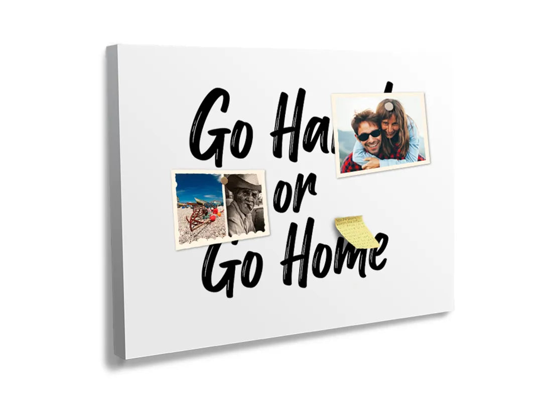 Kurkborden op canvas met quote ga hard of ga naar huis – formaat 60 × 40 cm