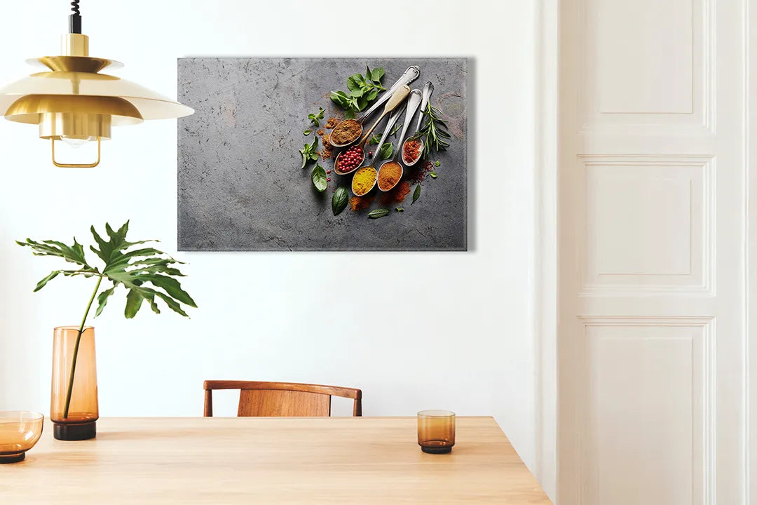 Kurkborden op canvas met verse kruiden en specerijen op steen – formaat 100 × 70 cm
