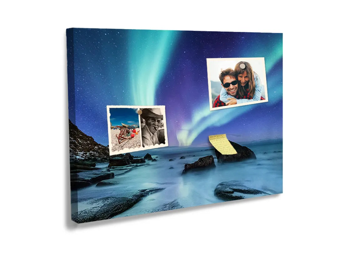 Kurkborden op canvas met noorderlicht boven de zee – formaat 60 × 40 cm