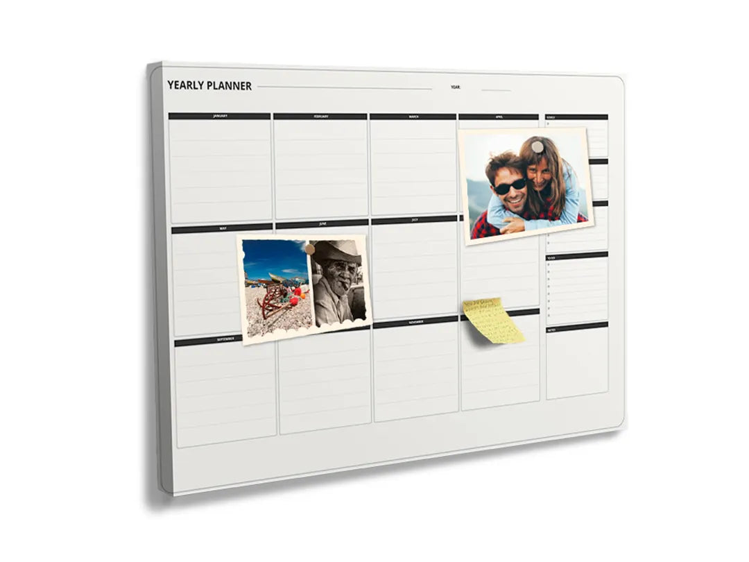 Kurkborden op canvas met jaarplanner met zwarte lijnen – formaat 60 × 40 cm