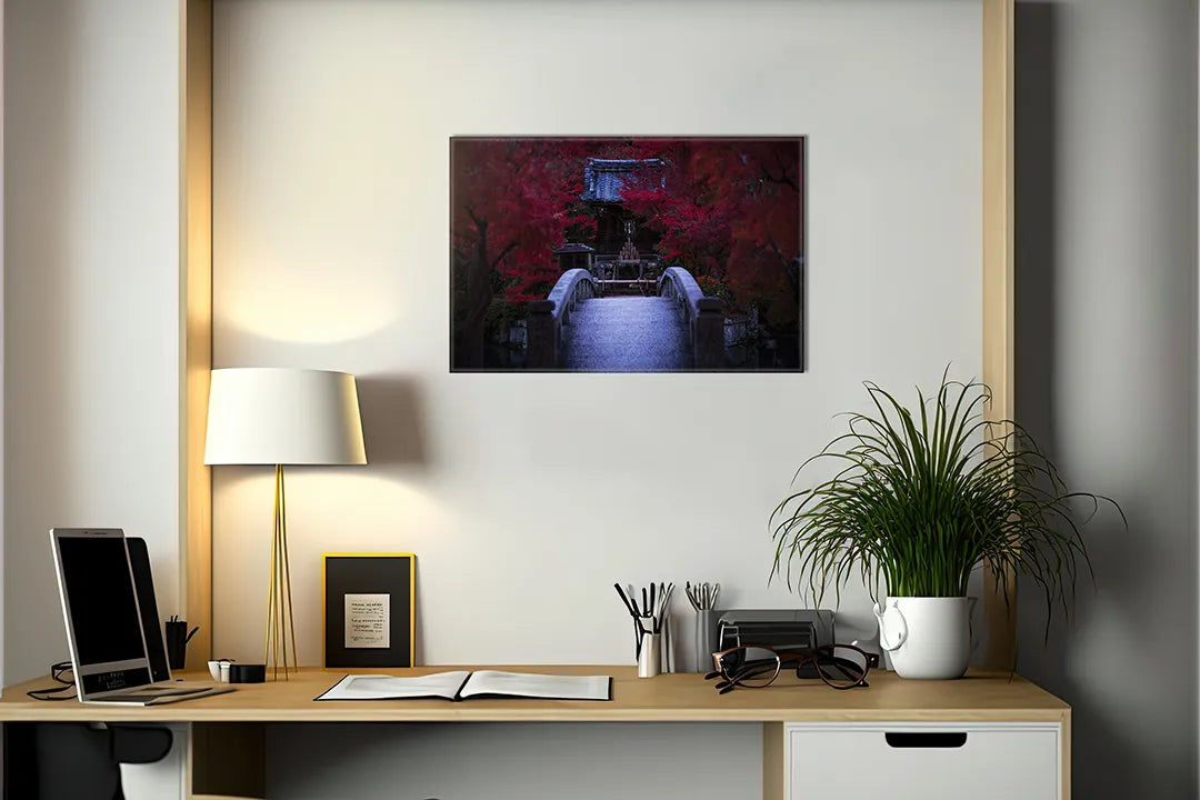 Kurkborden op canvas met donkere gang met rode bloemen – formaat 140 × 100 cm
