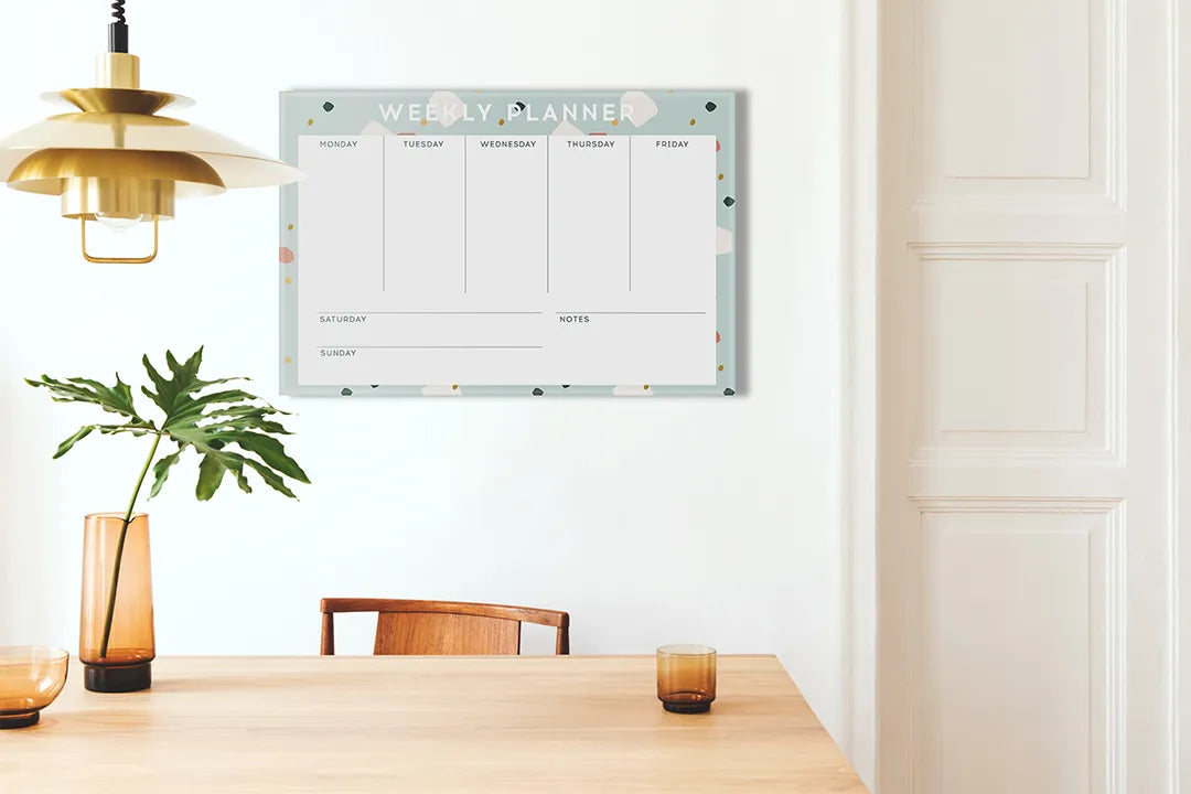 Kurkborden op canvas met groene weekplanner met stippen – formaat 100 × 70 cm