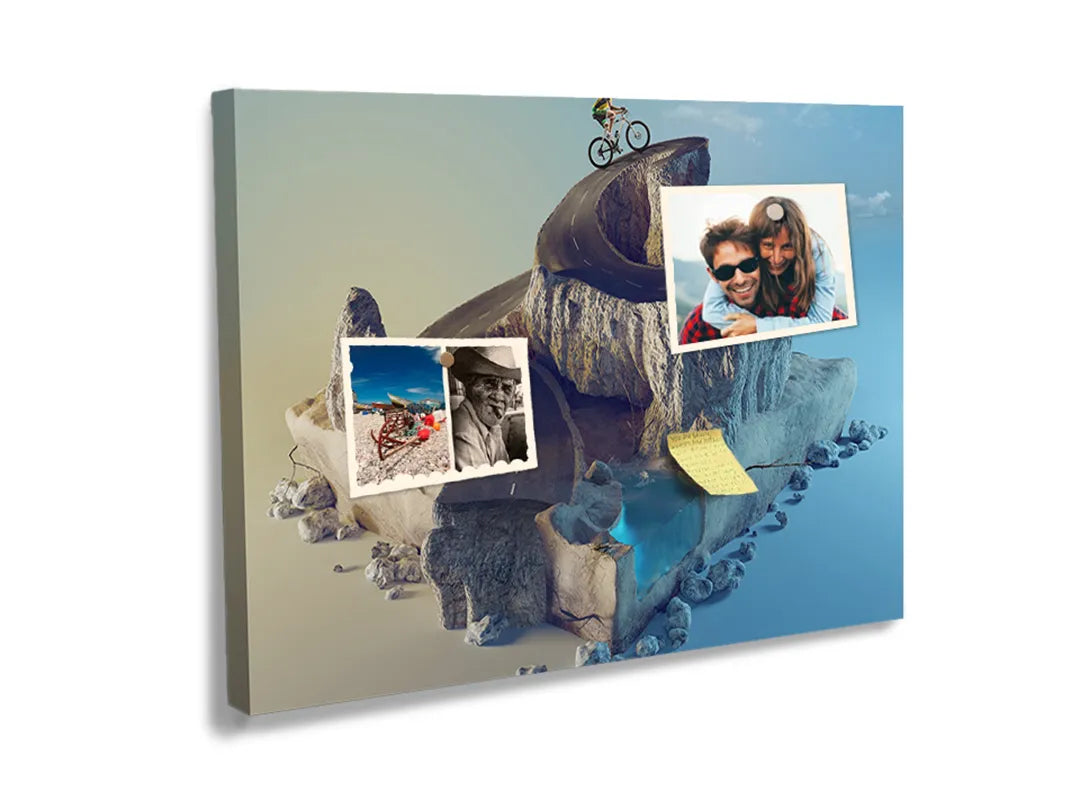 Kurkborden op canvas met surrealistische walvis met miniatuurlandschap – formaat 60 × 40 cm