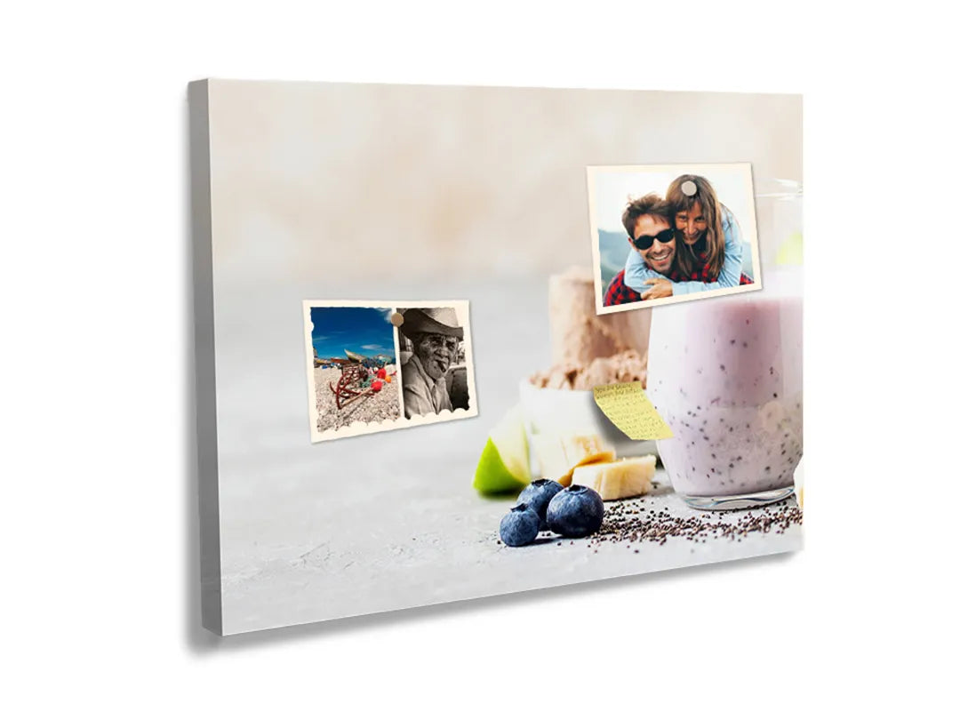 Kurkborden op canvas met gezonde smoothie met bessen – formaat 60 × 40 cm