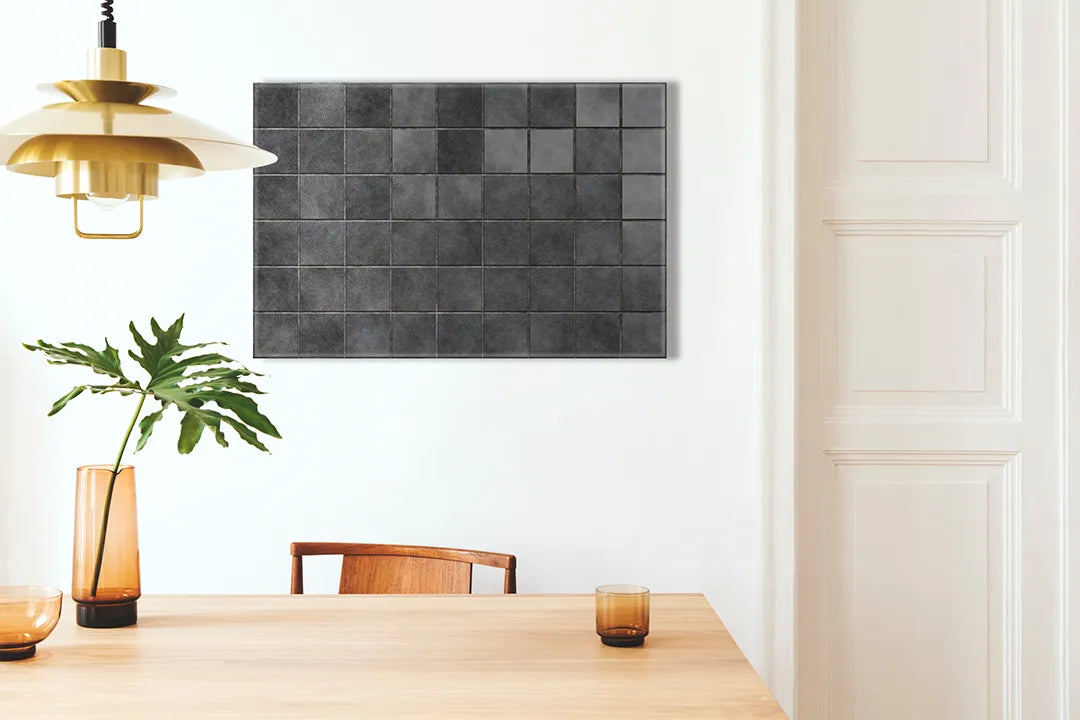 Kurkborden op canvas met donkere vierkante tegelstructuur – formaat 100 × 70 cm