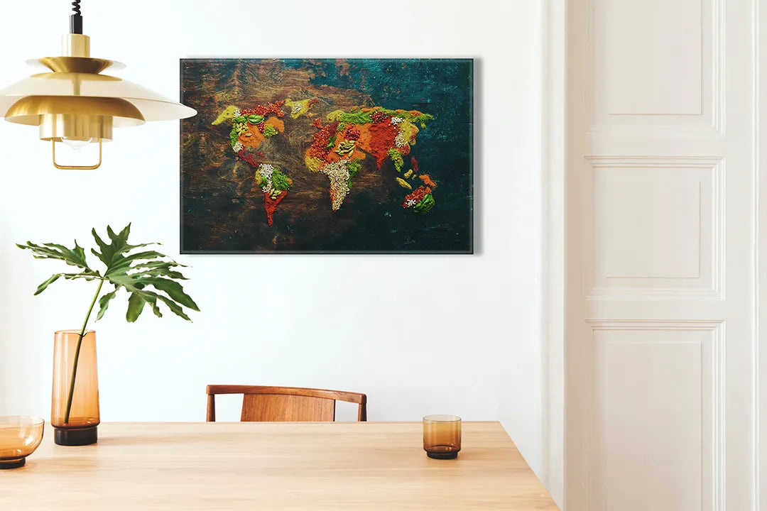 Kurkborden op canvas met abstracte wereldkaart in warme kleuren – formaat 100 × 70 cm