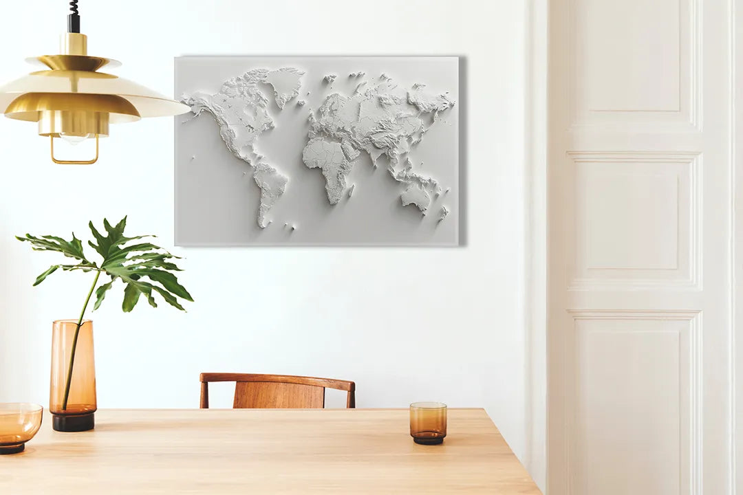 Kurkborden op canvas met witte reliëf wereldkaart – formaat 100 × 70 cm