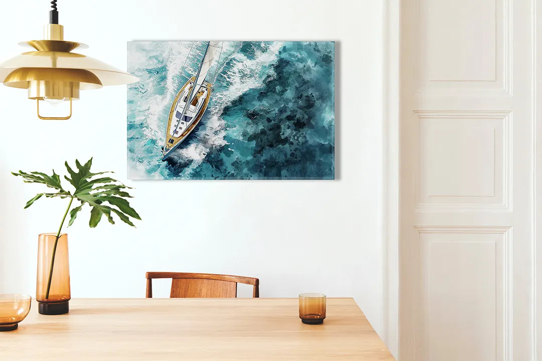 Kurkborden op canvas met zeilboot gezien vanuit de lucht – formaat 100 × 70 cm