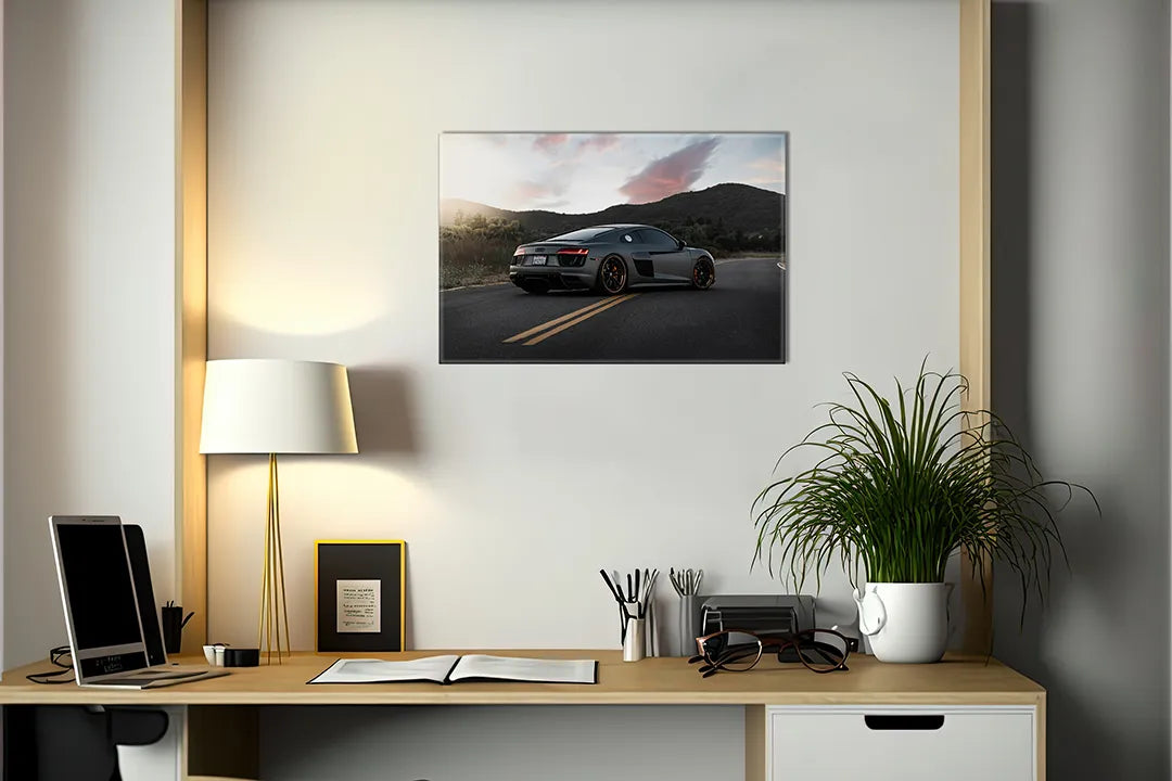 Kurkborden op canvas met sportwagen op bergweg – formaat 140 × 100 cm
