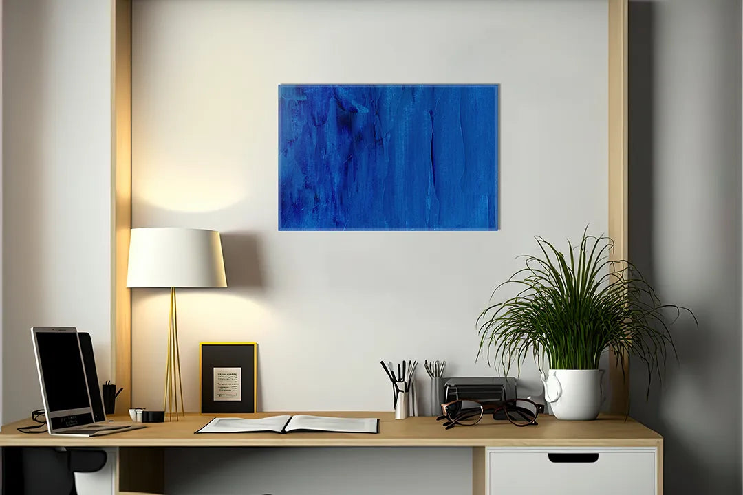 Kurkborden op canvas met diepblauw abstract schilderij – formaat 140 × 100 cm