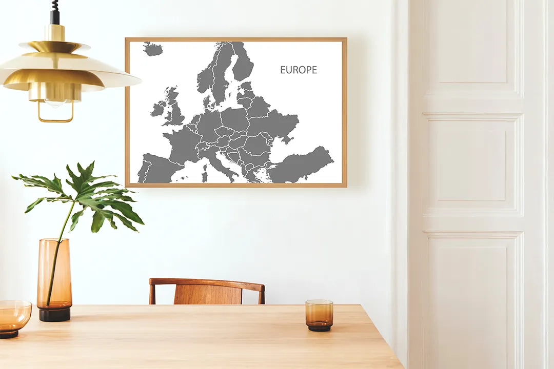 Metalen Magneetbord met afbeelding van grijze Europa landkaart in lichtgrijs kleuren