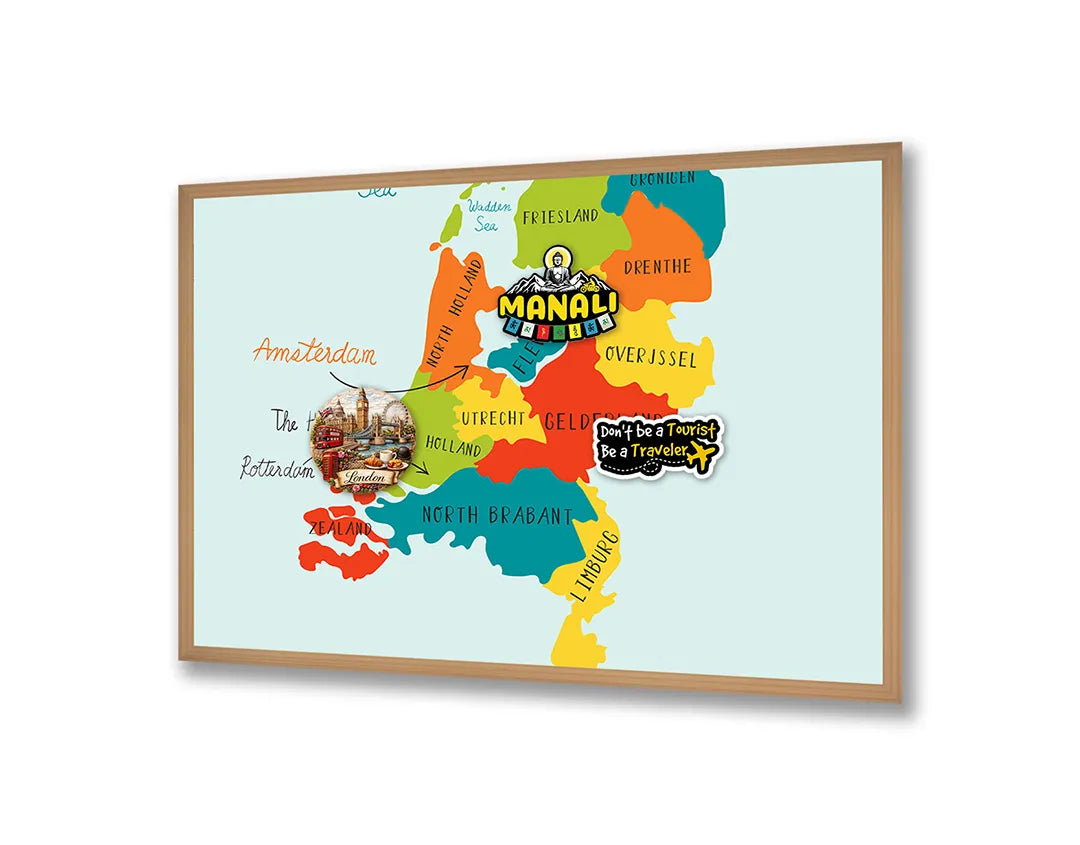 Metalen Magneetbord met afbeelding van gekleurde provinciekaart van Nederland in verschillende heldere kleuren kleuren