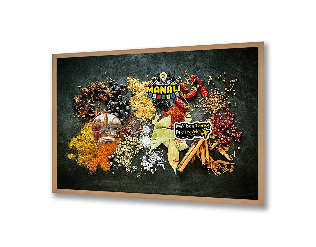 Metalen Magneetbord met afbeelding van hoopjes specerijen op een donkere achtergrond in rijke kruidenkleuren kleuren