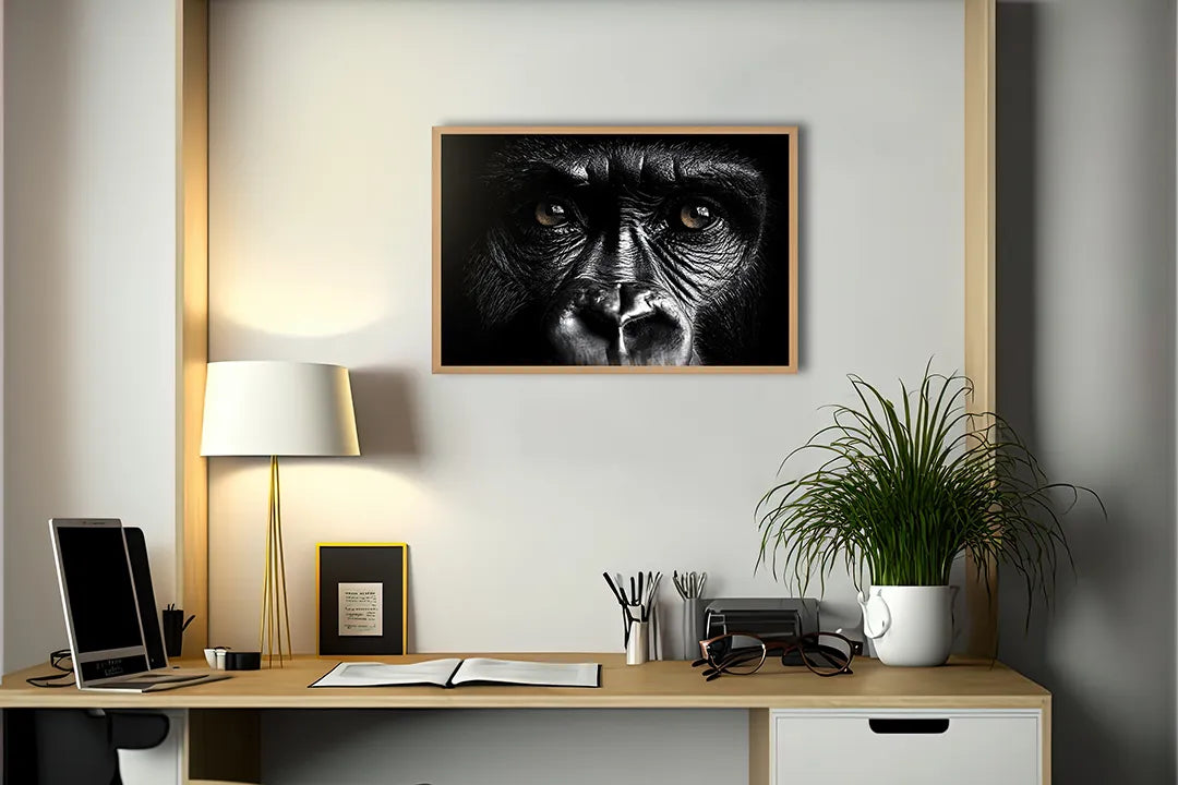 Metalen Magneetbord met hoogwaardige afbeelding van Gorilla gezicht close up donker voor aan de muur