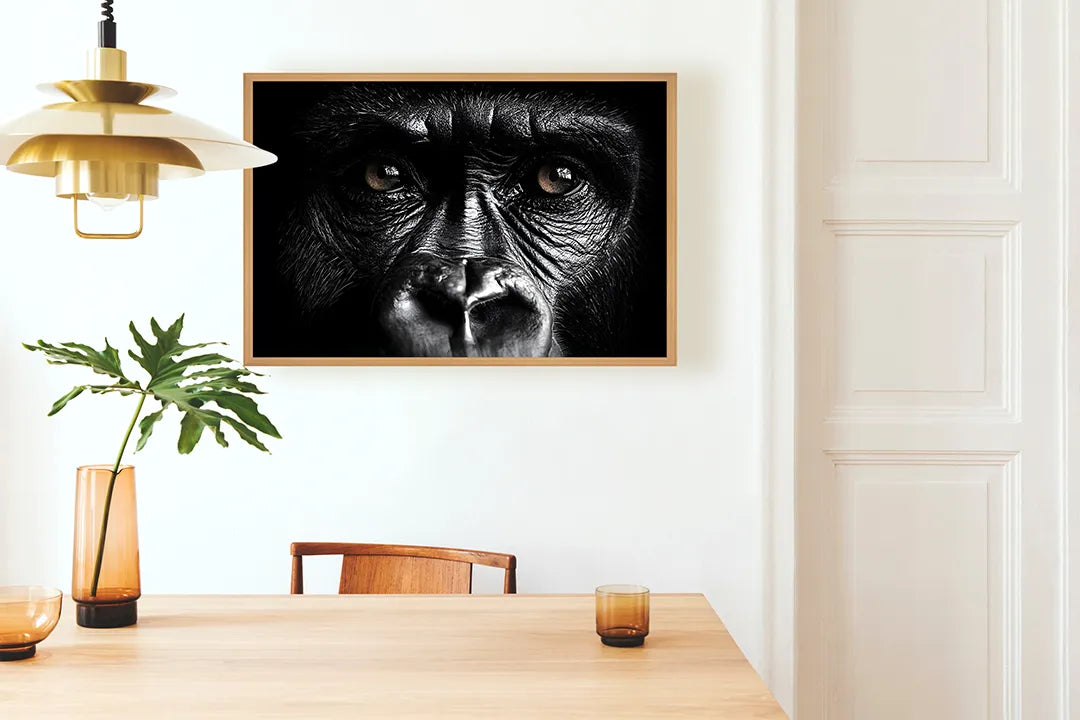 Metalen Magneetbord met hoogwaardige afbeelding van Gorilla gezicht close up donker voor aan de muur