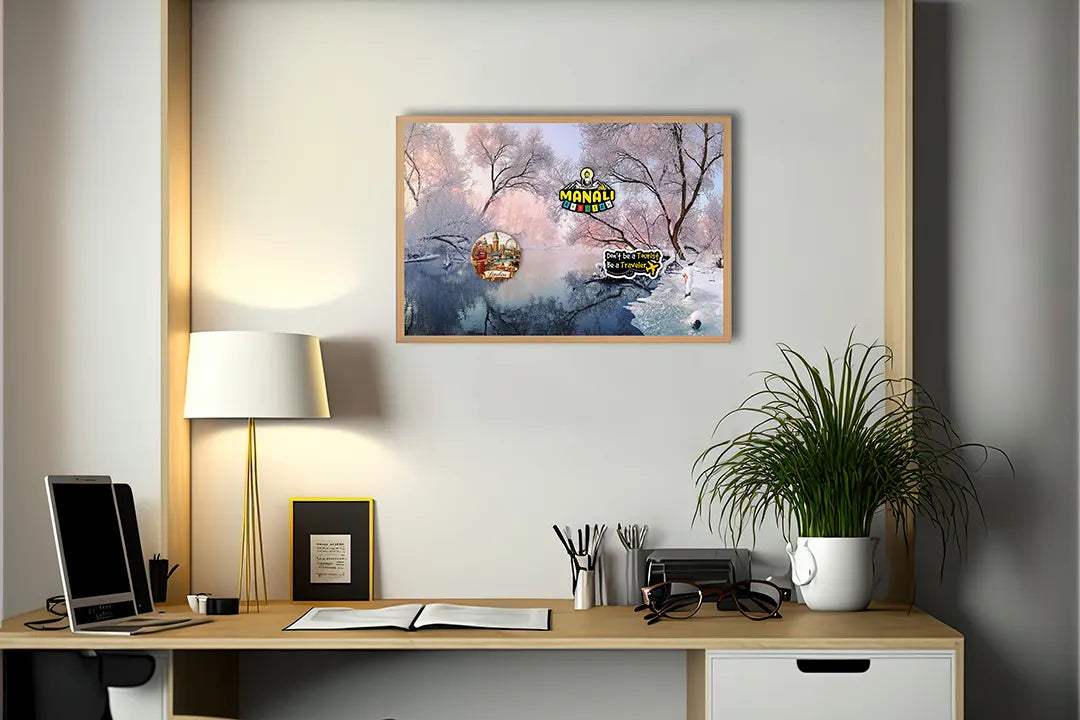 Metalen Magneetbord met afbeelding van besneeuwd winterlandschap met meer in koel ijsblauw en wit kleuren