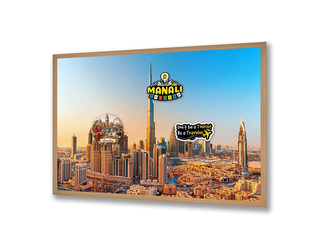 Metalen Magneetbord met afbeelding van Dubai skyline bij zonsondergang in warm goud kleuren