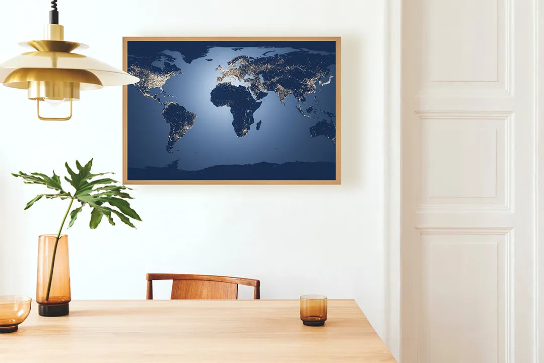 Metalen Magneetbord met afbeelding van nachtkaart van de aarde met lichtjes in nachtblauw kleuren