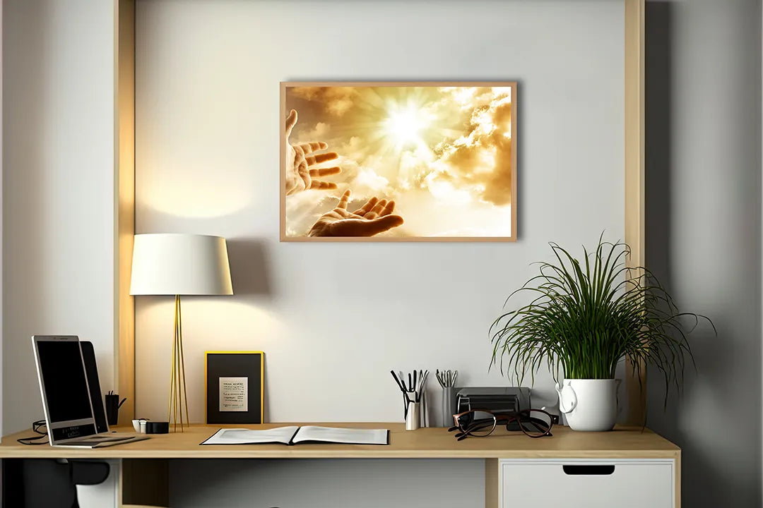 Metalen Magneetbord met afbeelding van handen reikend naar de zon in goud en geel kleuren