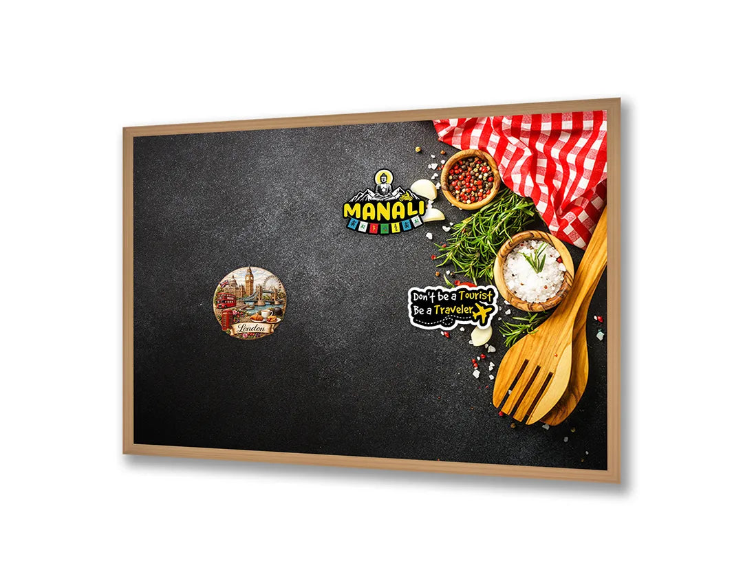 Metalen Magneetbord met print van Houten kookgerei en tomaten perfect als decoratie