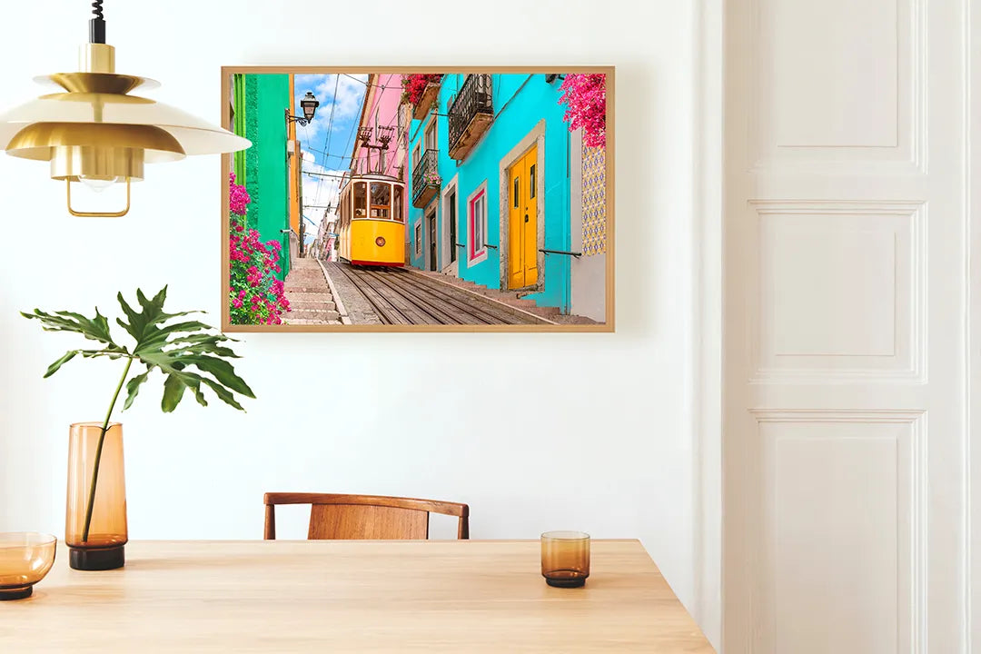 Metalen Magneetbord met print van Gele tram Lissabon perfect als decoratie