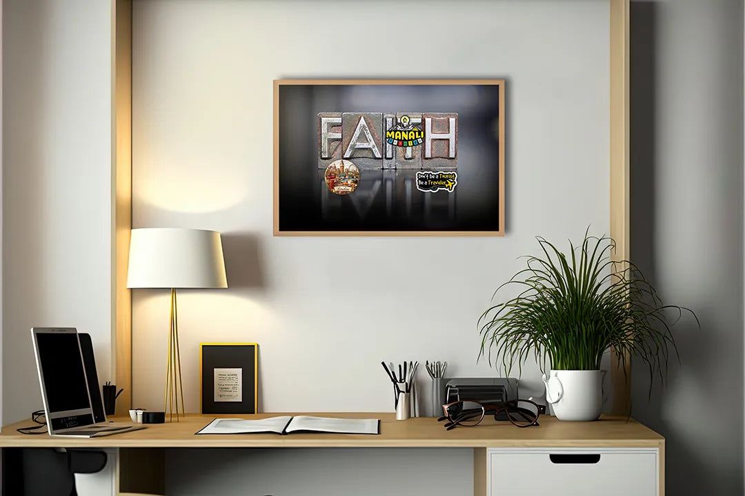Metalen Magneetbord met afbeelding van FAITH tekst met reflectie in donker met lichtaccenten kleuren