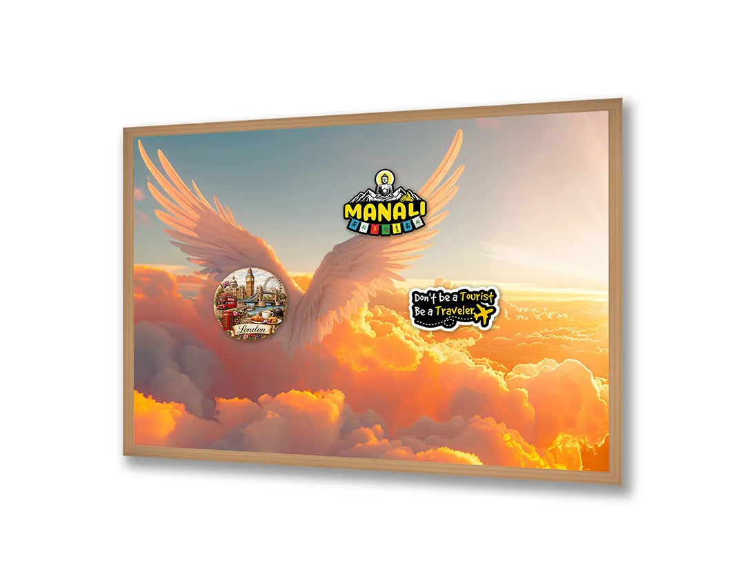 Metalen Magneetbord met print van Gouden vleugels in wolken perfect als decoratie