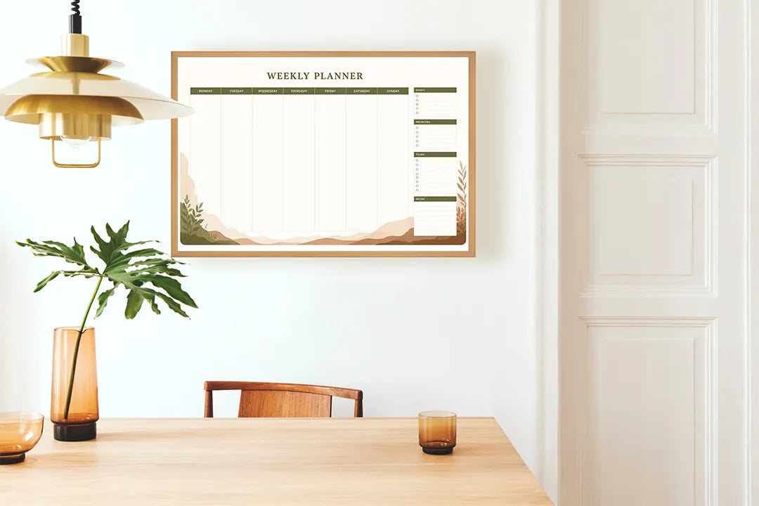 Metalen Magneetbord met maandplanner in rustige beige en natuurlijke bruine aardetinten