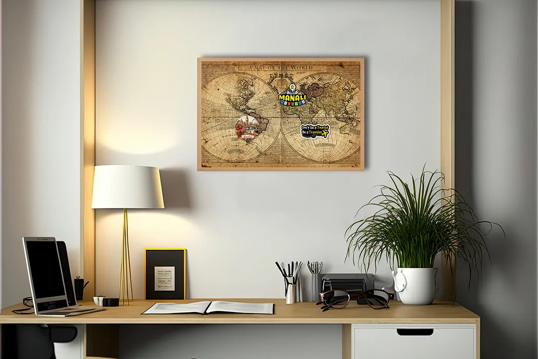 Metalen Magneetbord met afbeelding van donkere vintage wereldkaart in diep bruin kleuren