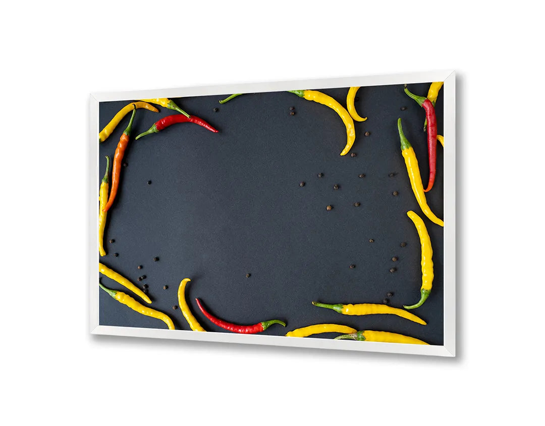 Metalen Magneetbord met print van Rode en gele pepers lijst perfect als decoratie