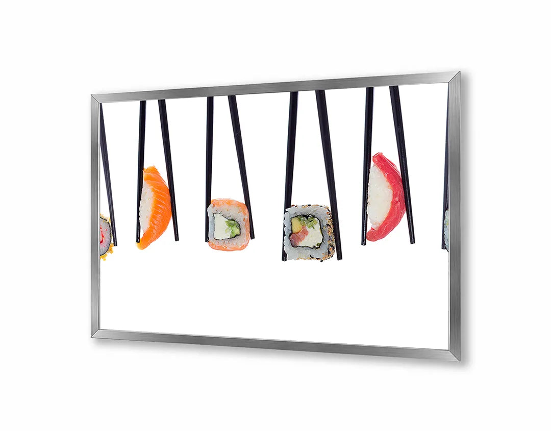 Metalen Magneetbord met afbeelding van hangende sushi stukjes in licht en fris kleuren