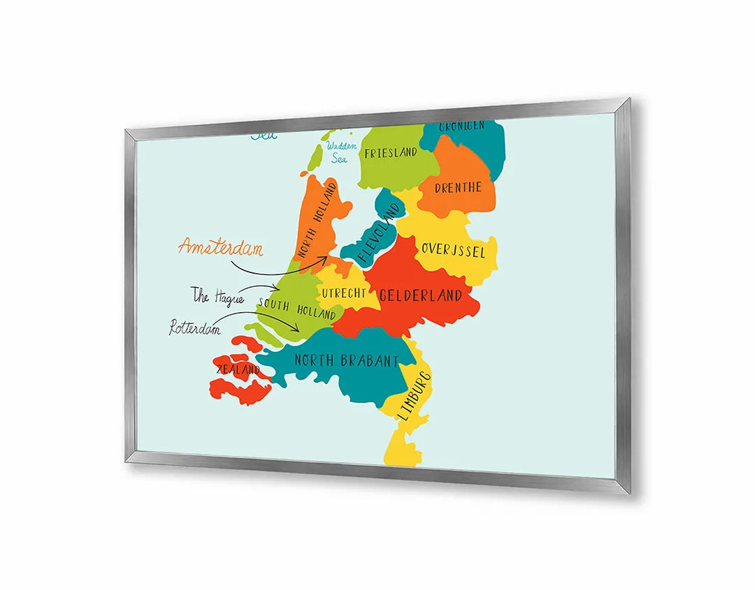 Metalen Magneetbord met afbeelding van gekleurde provinciekaart van Nederland in verschillende heldere kleuren kleuren