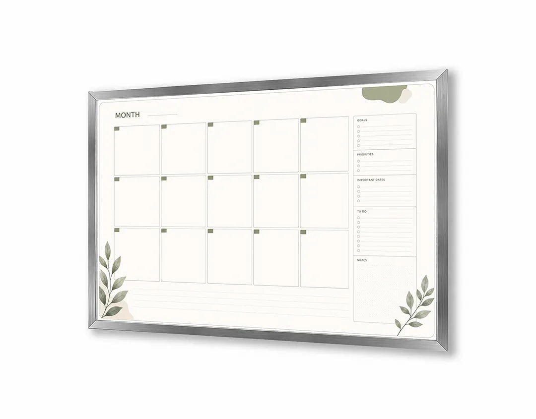Metalen Magneetbord met functionele overzichts planner en decoratieve, zachte groene eucalyptus takjes