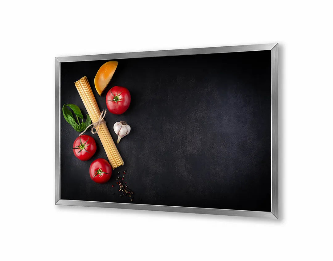 Metalen Magneetbord met print van Pasta ingredienten donker perfect als decoratie