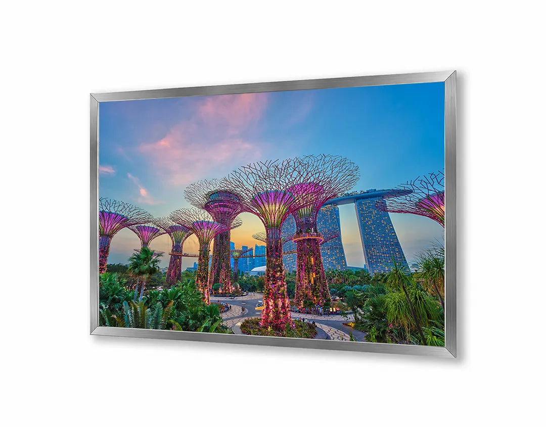 Metalen Magneetbord met afbeelding van Singapore Gardens by the Bay bij nacht in paars en blauw neon kleuren