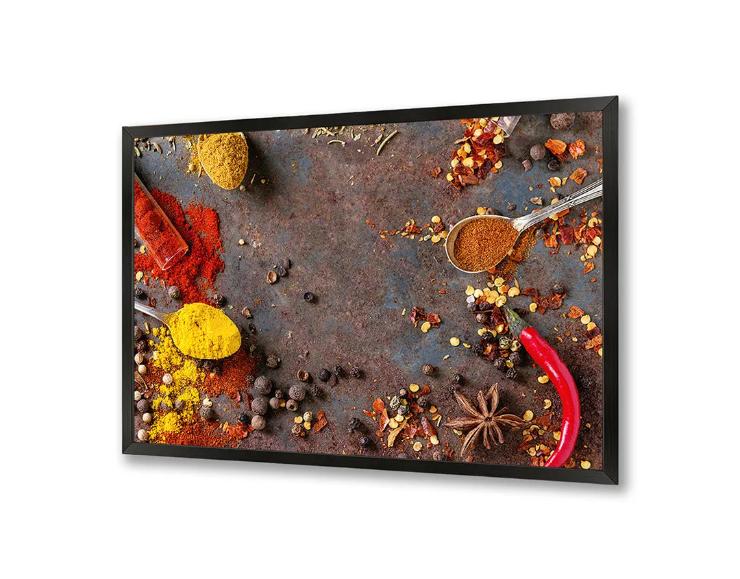 Metalen Magneetbord met afbeelding van losse specerijen en pepers in warm rood en bruin kleuren
