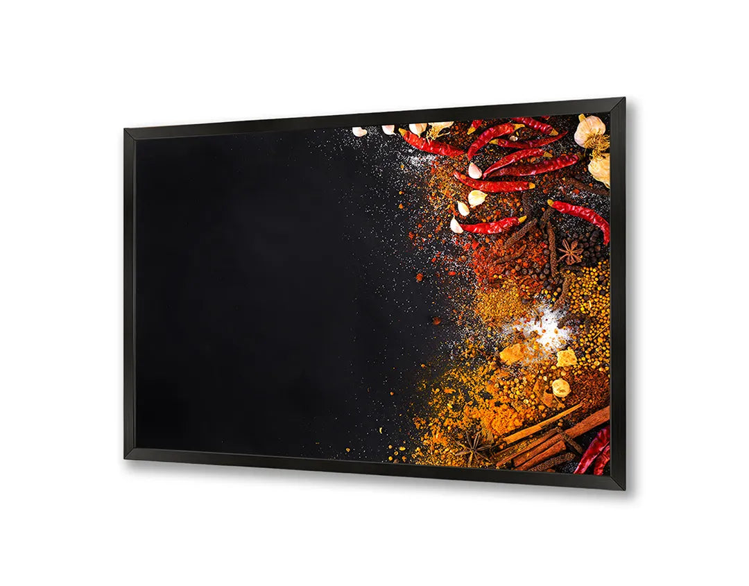Metalen Magneetbord met afbeelding van rode pepers en kruiden in vurig rood kleuren