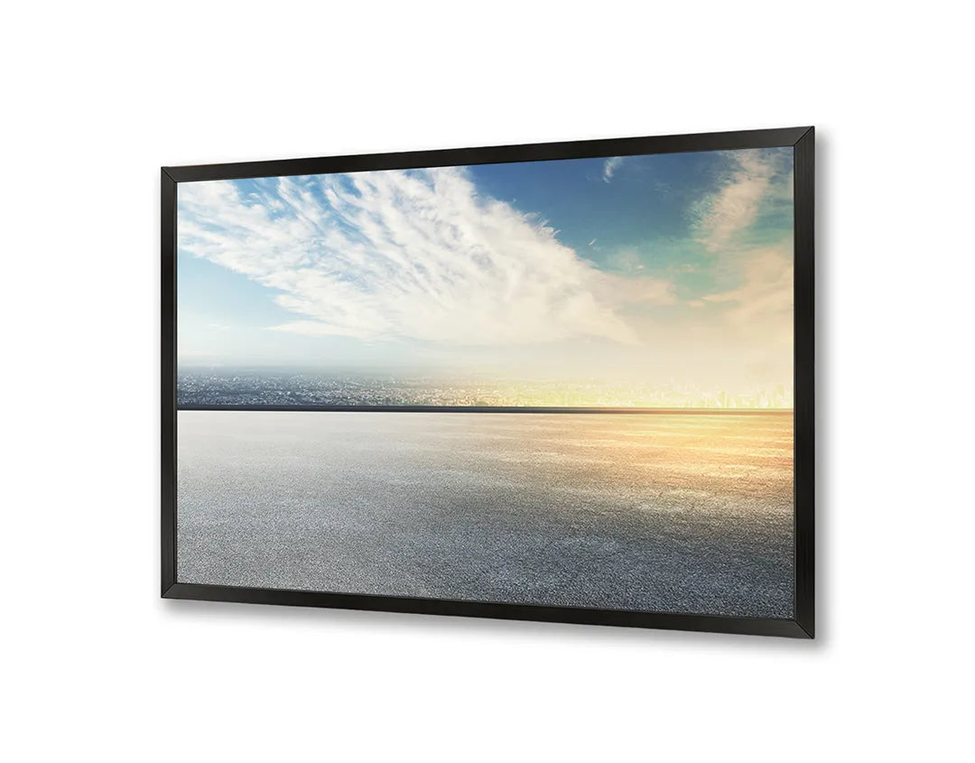 Metalen Magneetbord met afbeelding van vlak landschap met horizon in lichtblauw en grijs kleuren