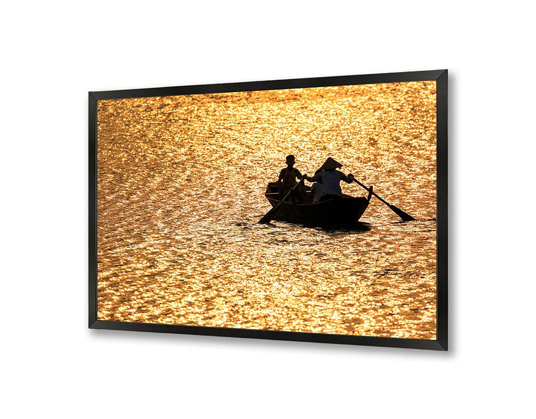 Metalen Magneetbord met gouden zonsondergang over het water en silhouet van een varend bootje