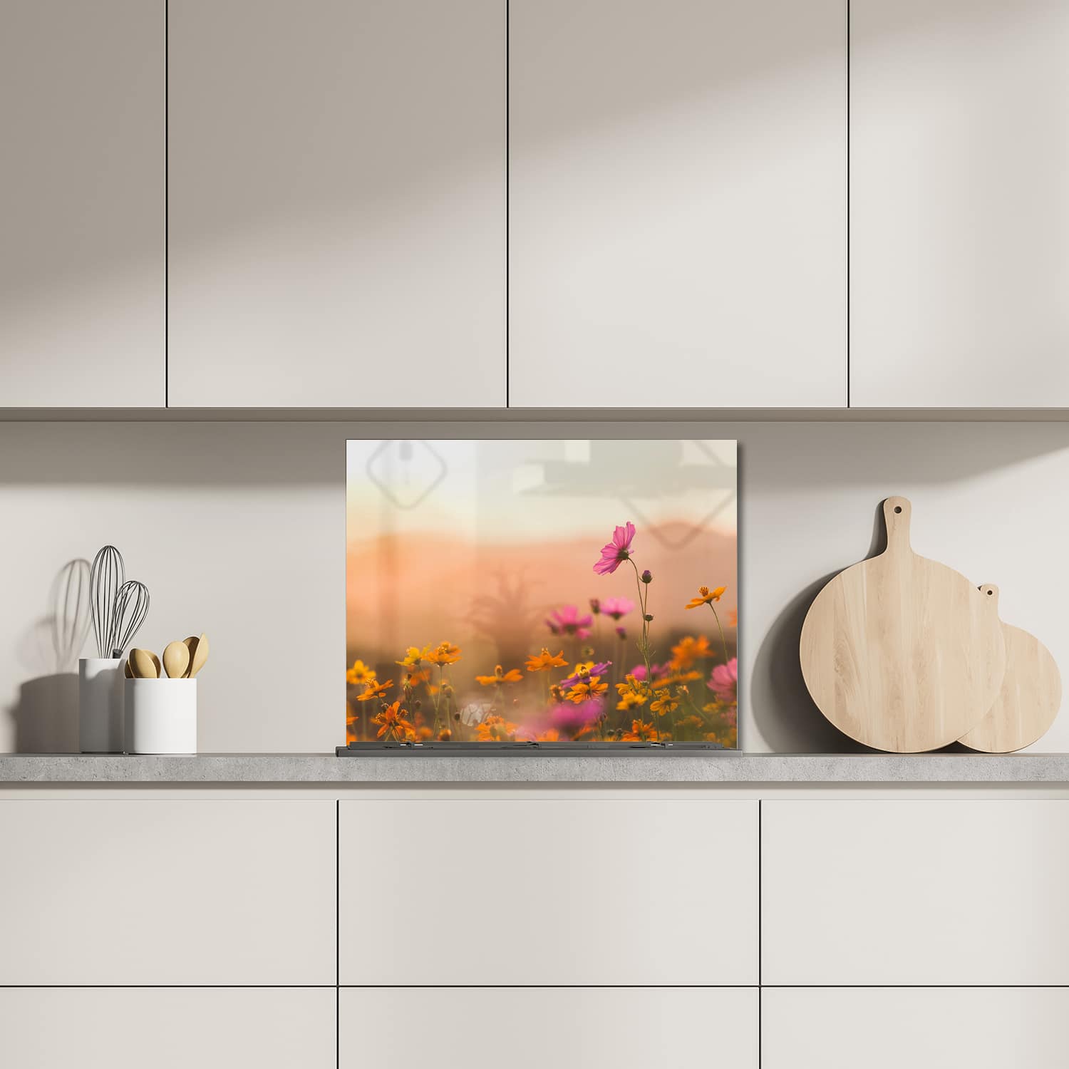 Eigen afmeting spatscherm-op-maat Keuken - Hittebestendig gehard glas - Kleurrijke Bloemen bij Zonsondergang