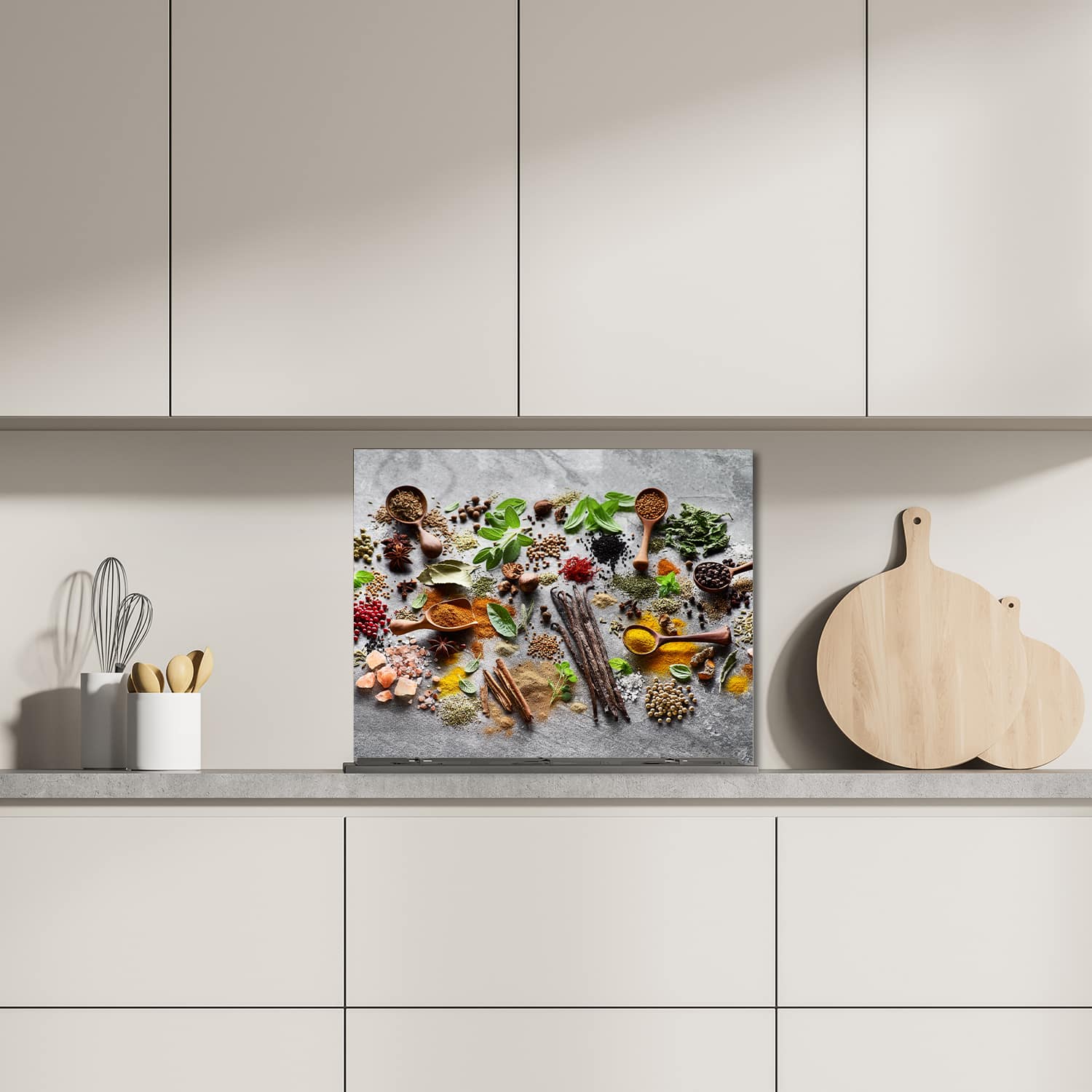 Eigen afmeting spatscherm-op-maat Keuken - Hittebestendig gehard glas - Kruiden & Specerijen op Beton