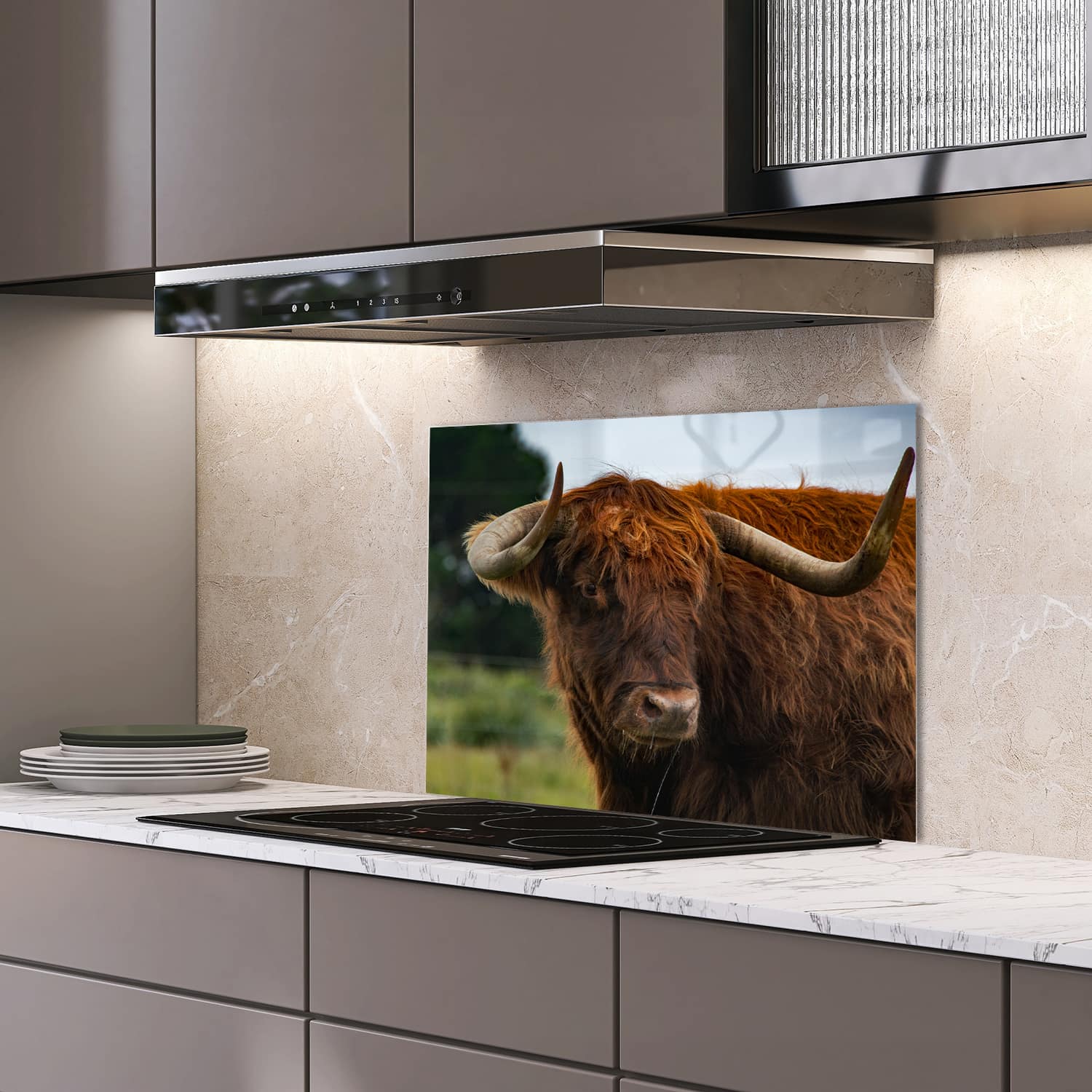 Eigen afmeting spatscherm-op-maat Keuken - Hittebestendig gehard glas - Schotse Hooglander in de Natuur