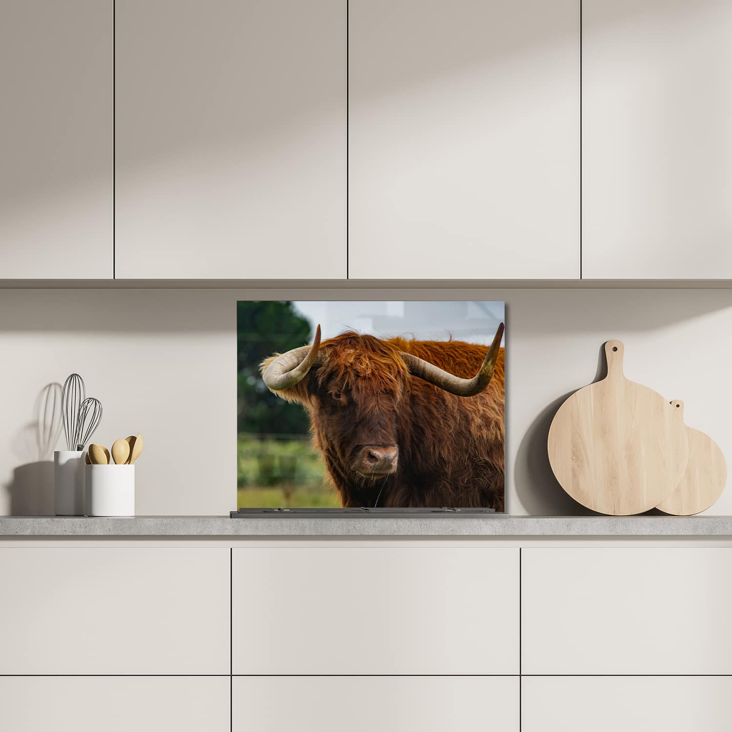 Eigen afmeting spatscherm-op-maat Keuken - Hittebestendig gehard glas - Schotse Hooglander in de Natuur