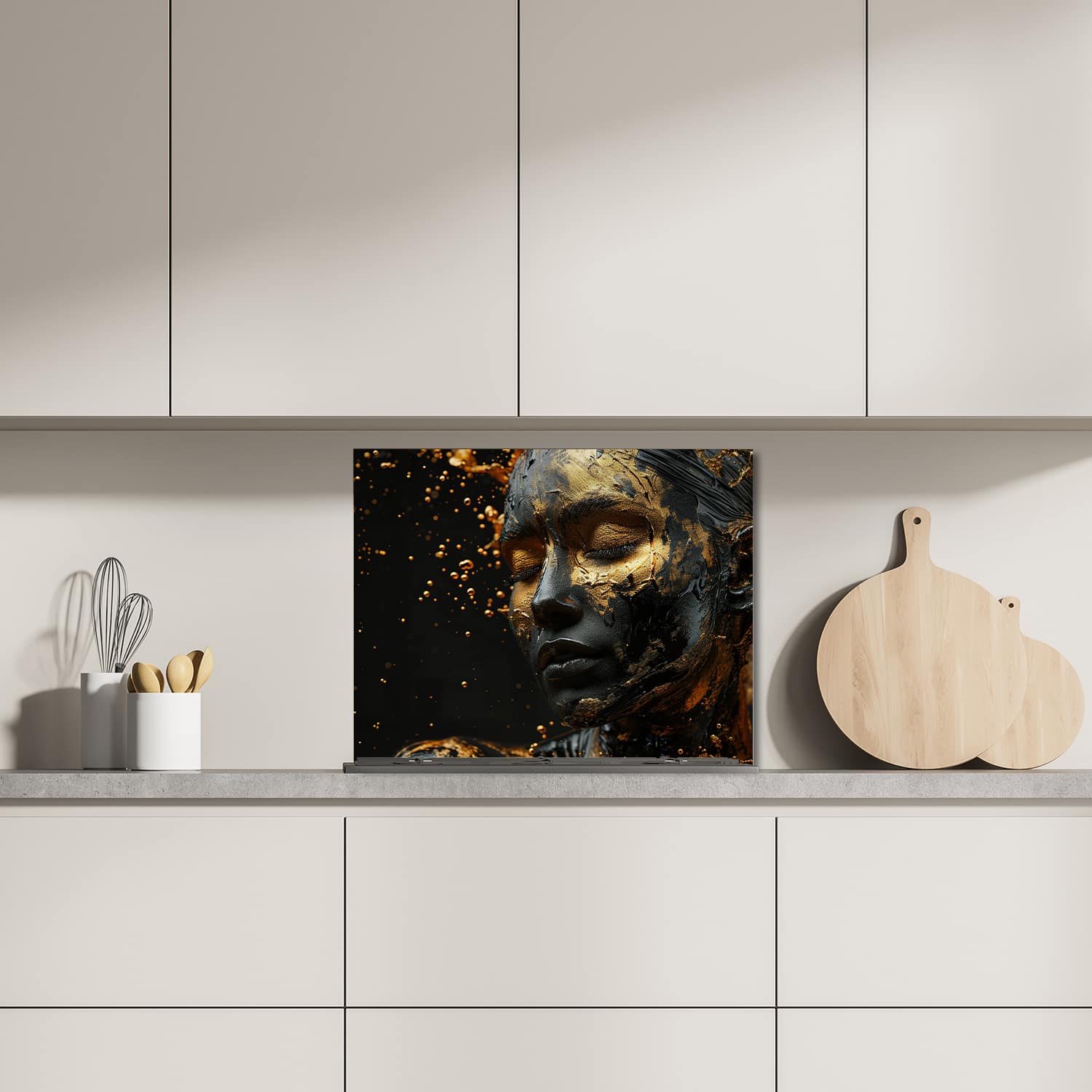 Eigen afmeting spatscherm-op-maat Keuken - Hittebestendig gehard glas - Vrouw met Gouden Make-up